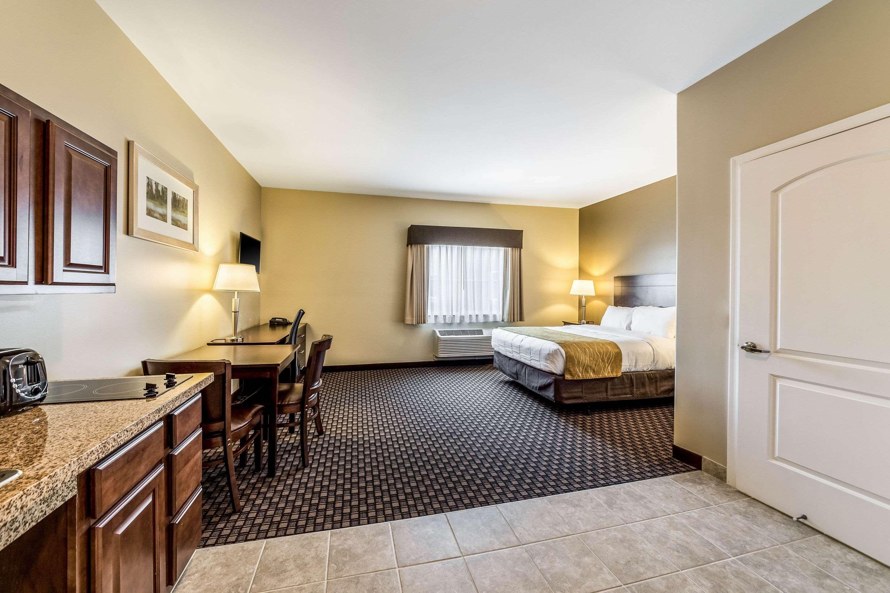 Comfort Inn & Suites Barnesville - Frackville Екстериор снимка