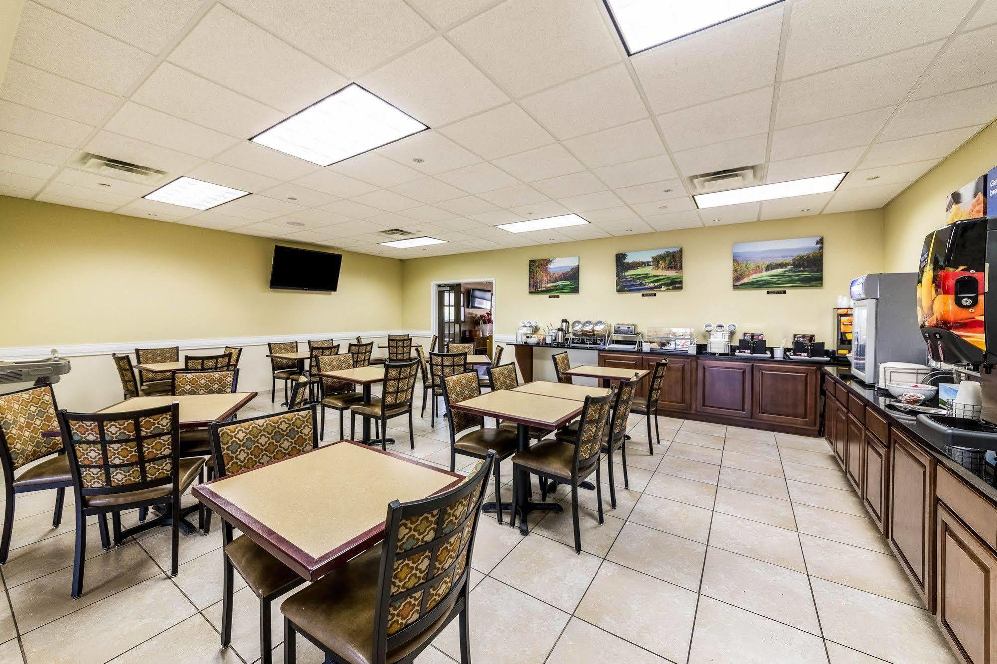 Comfort Inn & Suites Barnesville - Frackville Екстериор снимка
